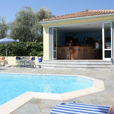 Ilios Hotel & Villas Geni  Экстерьер фото