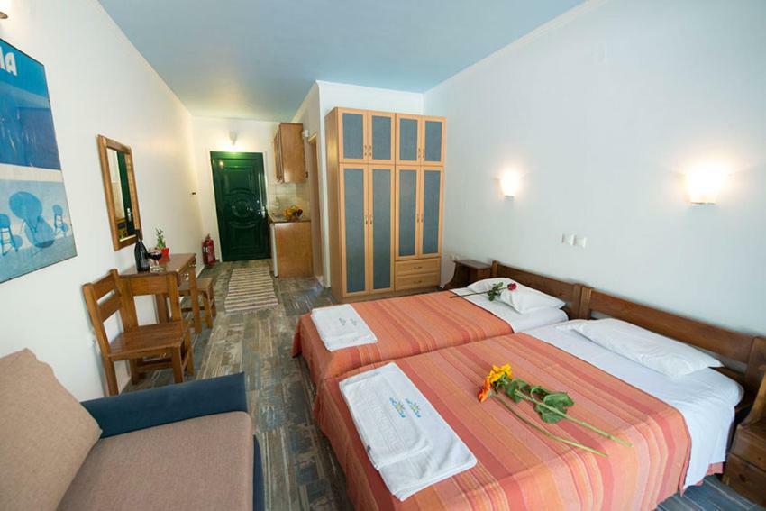 Ilios Hotel & Villas Geni  Экстерьер фото