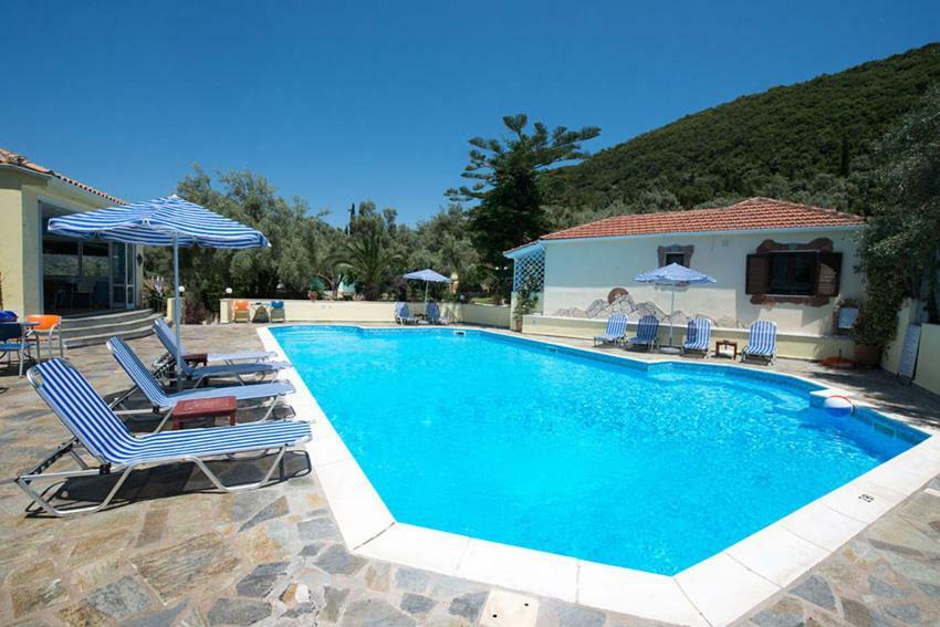 Ilios Hotel & Villas Geni  Экстерьер фото