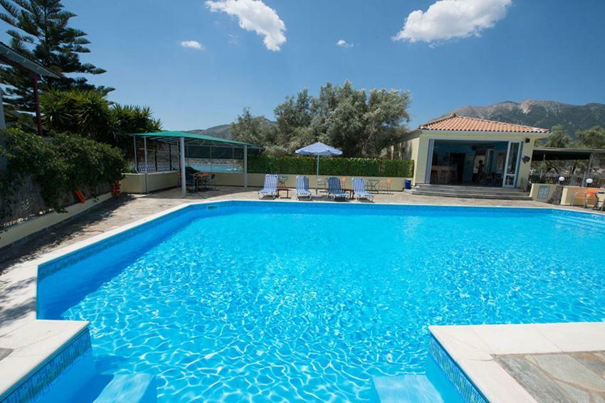 Ilios Hotel & Villas Geni  Экстерьер фото